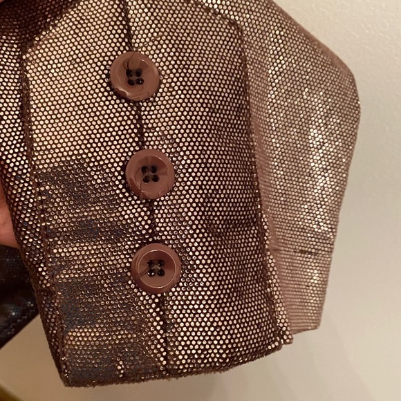 Elliot Lauren - Picture 3 of 8